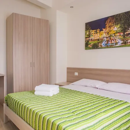 Family London * Verona